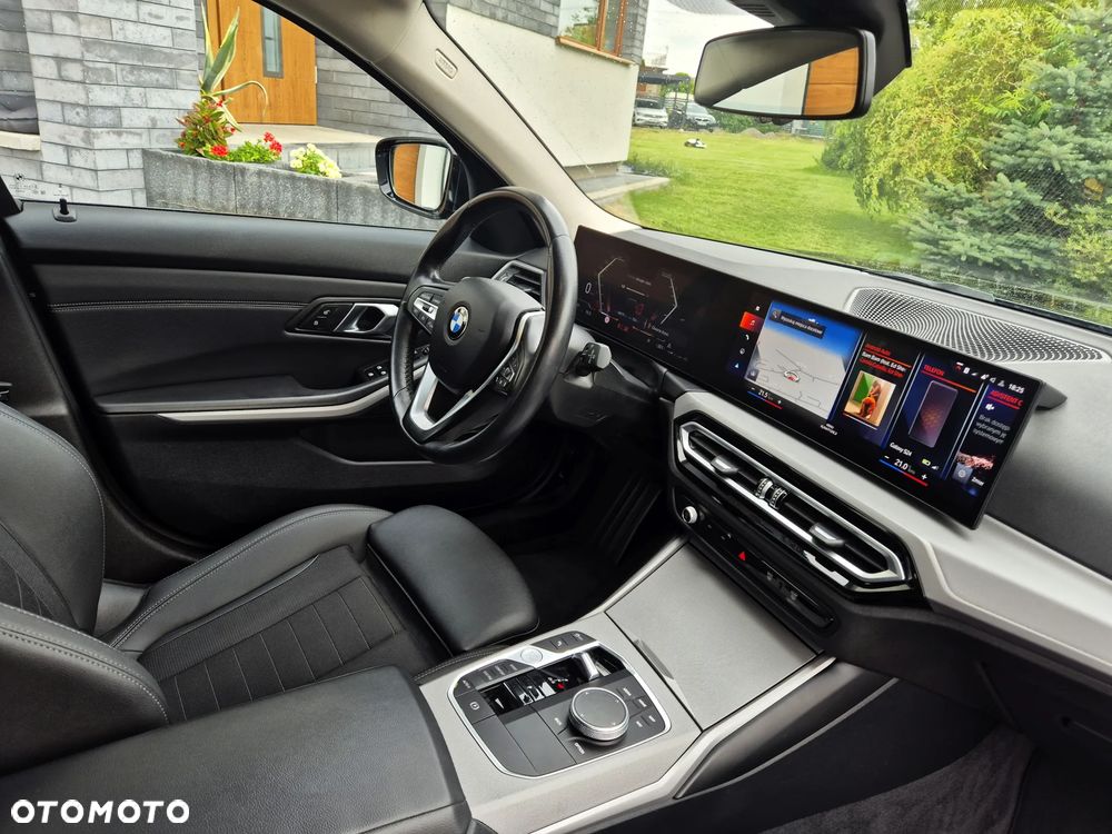 BMW Seria 3 318d MHEV M Sport - 13