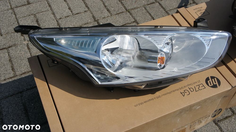 PRZEDNIA LEWA PRAWA LAMPA FORD B-MAX B MAX - 10