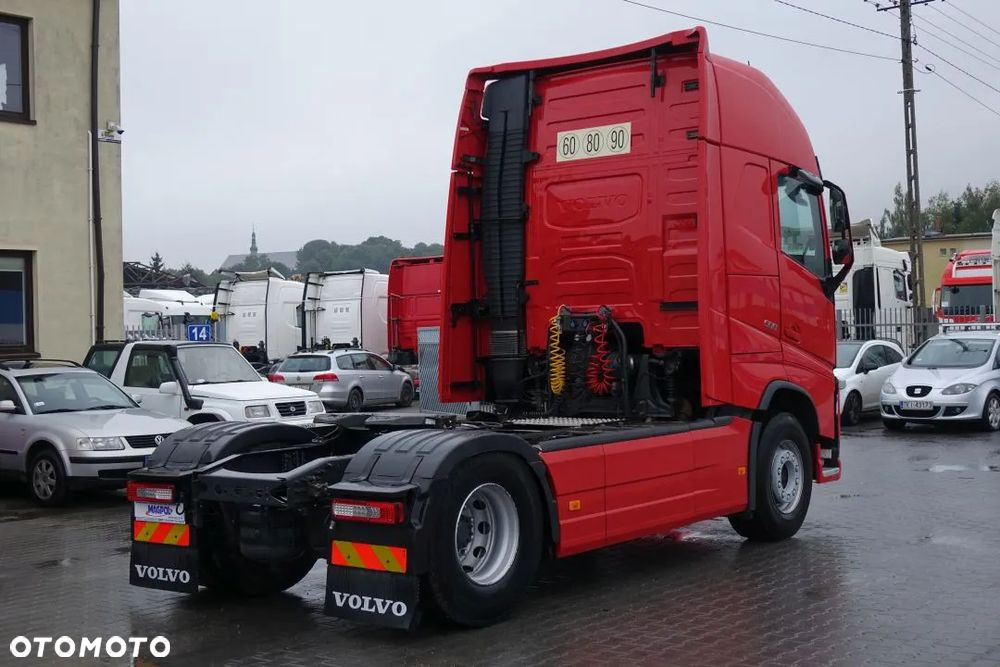 Volvo FH 500 GLOBETROTTER XL / STANDARD/ AUTOMAT / EURO 6 / KLIMATYZACJA POSTOJOWA/ 2 ZBIORNIKI PALIWA - 7
