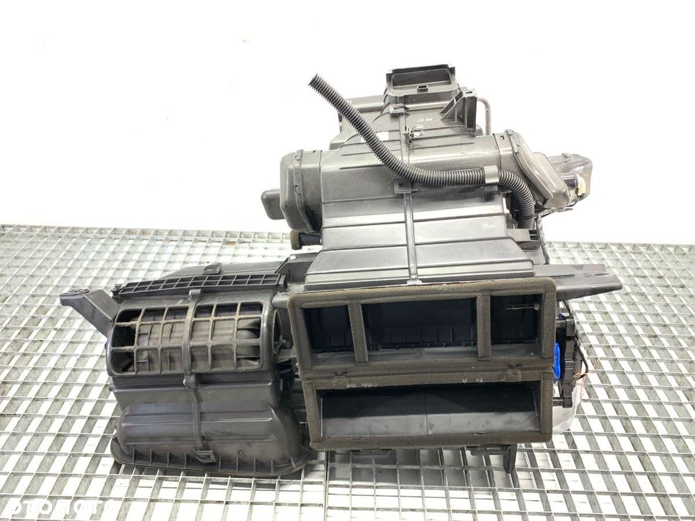 NAGRZEWNICA KOMPLETNA KOMBAJN  KIA VENGA (YN) 2010 - 2022 1.4 CVVT 66 kW [90 KM] benzyna 2010 - 2022 - 1