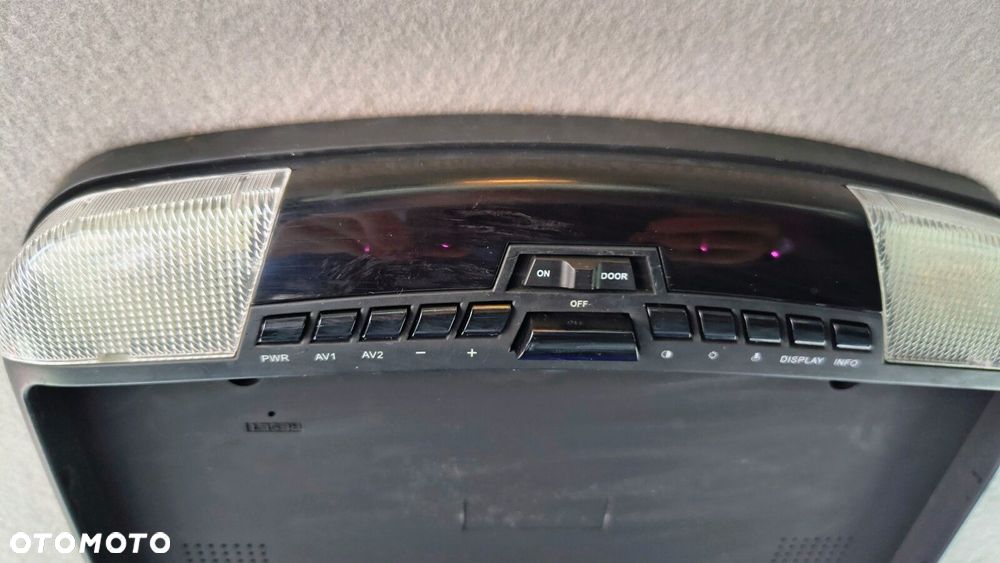 Ford S-Max - 31