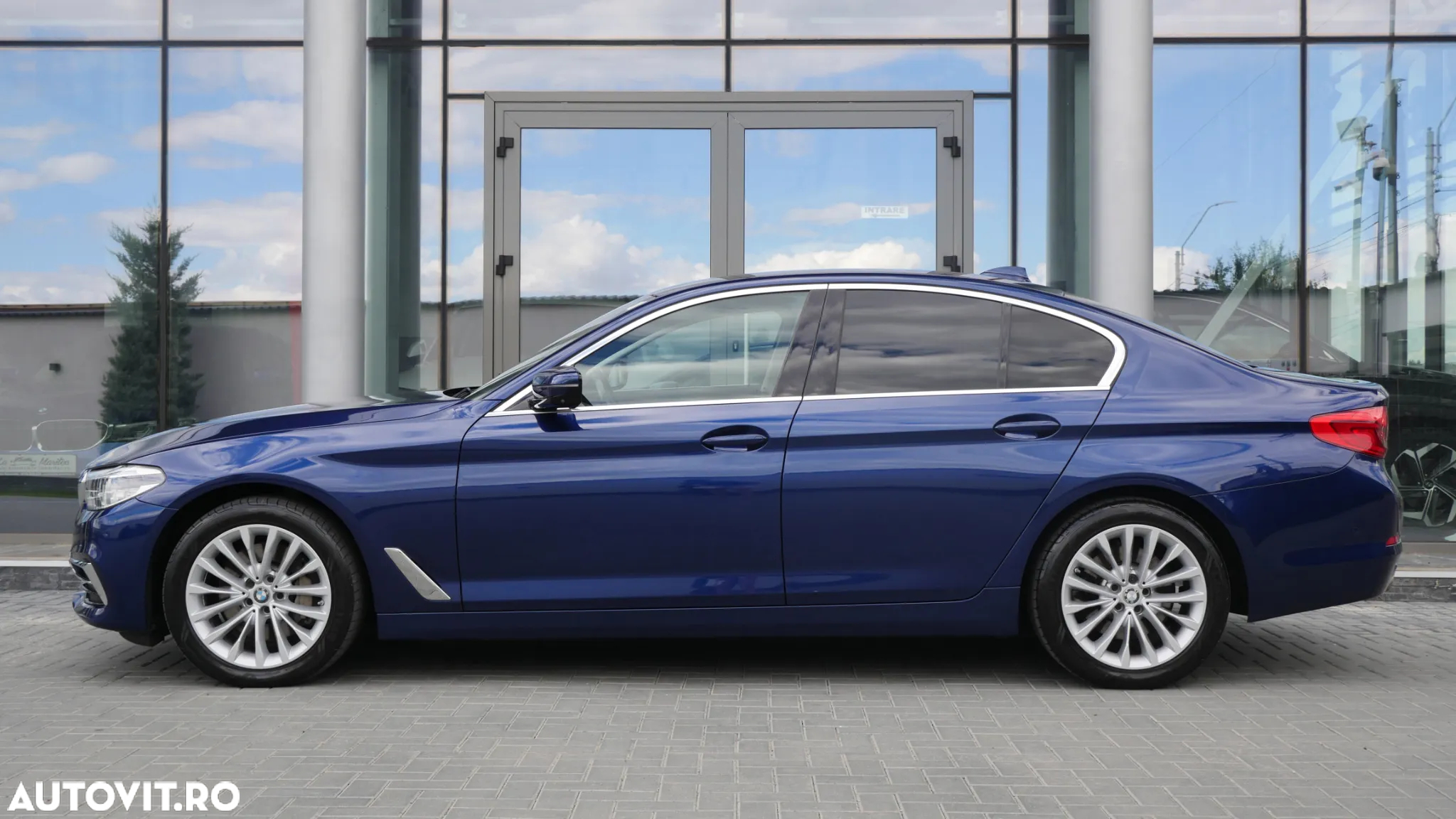 BMW Seria 5 530i Aut. Luxury Line - 6