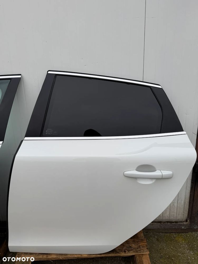 Drzwi Lewy Przód Lewy Tył VOLVO V40 KOLOR 707 Strona Lewa Kompletne - 3