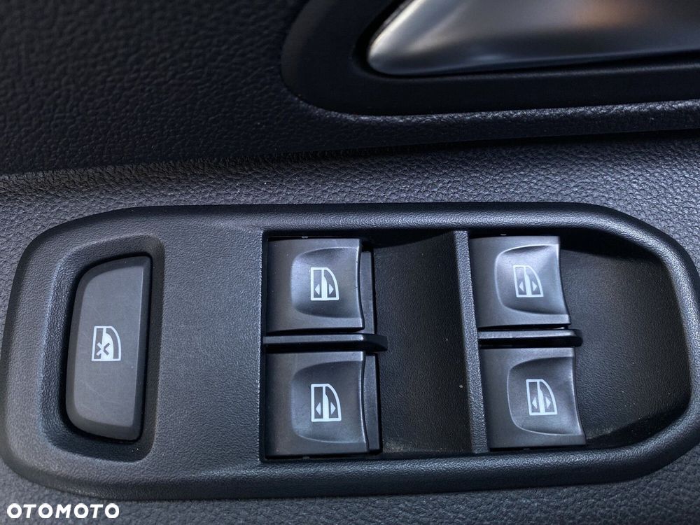 Dacia Duster 1.6 SCe Comfort - 10