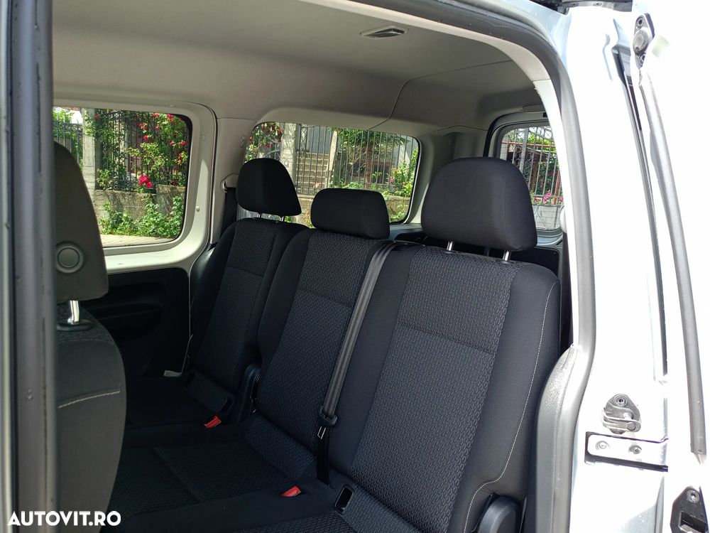Volkswagen Caddy Maxi - 9