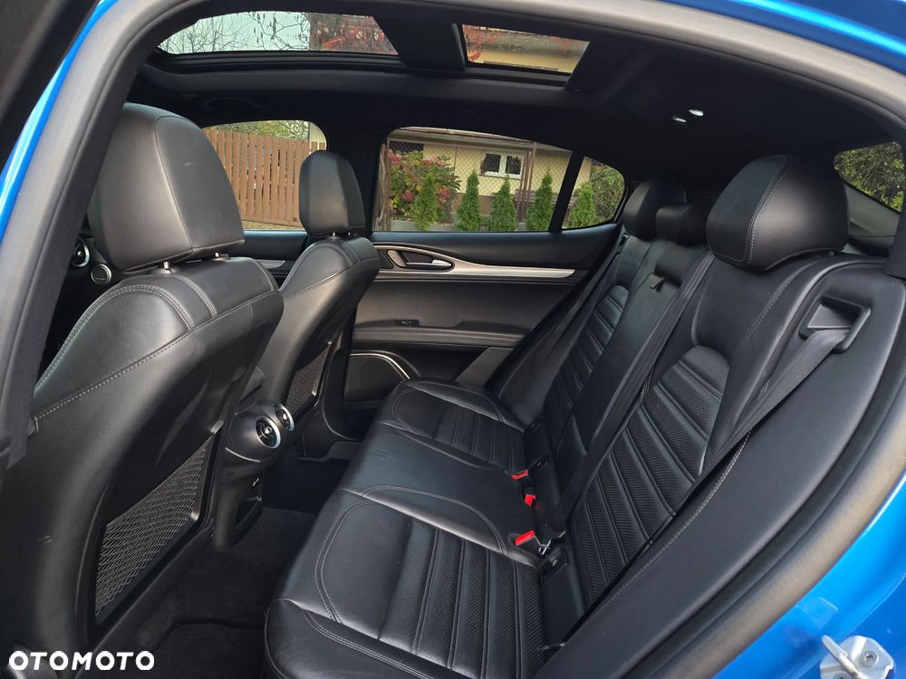Alfa Romeo Stelvio 2.0 Turbo First Edition Q4 - 25