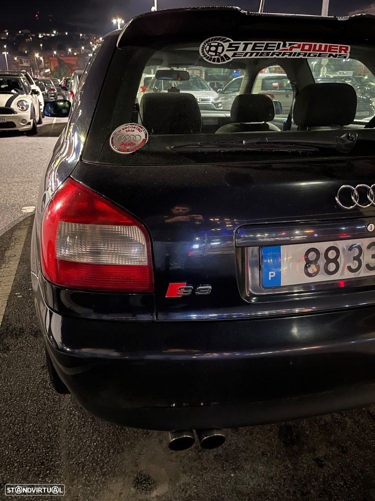 Audi A3 1.6 Sport 16 - 9