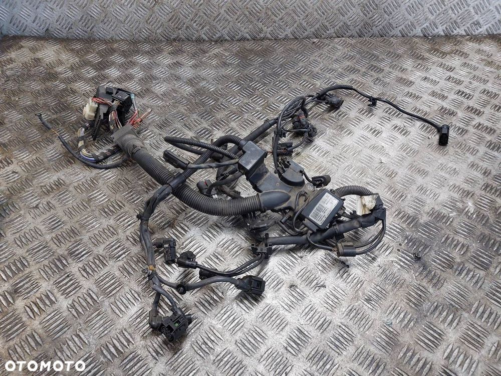 WIĄZKA SILNIKA BMW F11 520d 2.0 D N47D20C 851326103 782364707 736061506A - 1