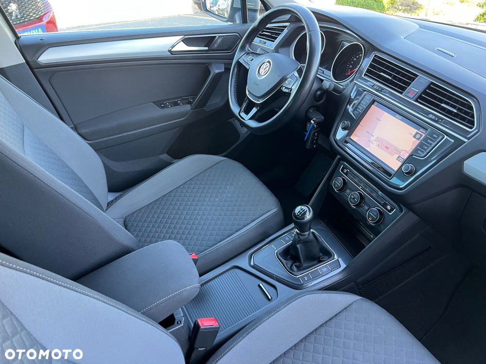 Volkswagen Tiguan 2.0 TDI BMT SCR Tour - 27