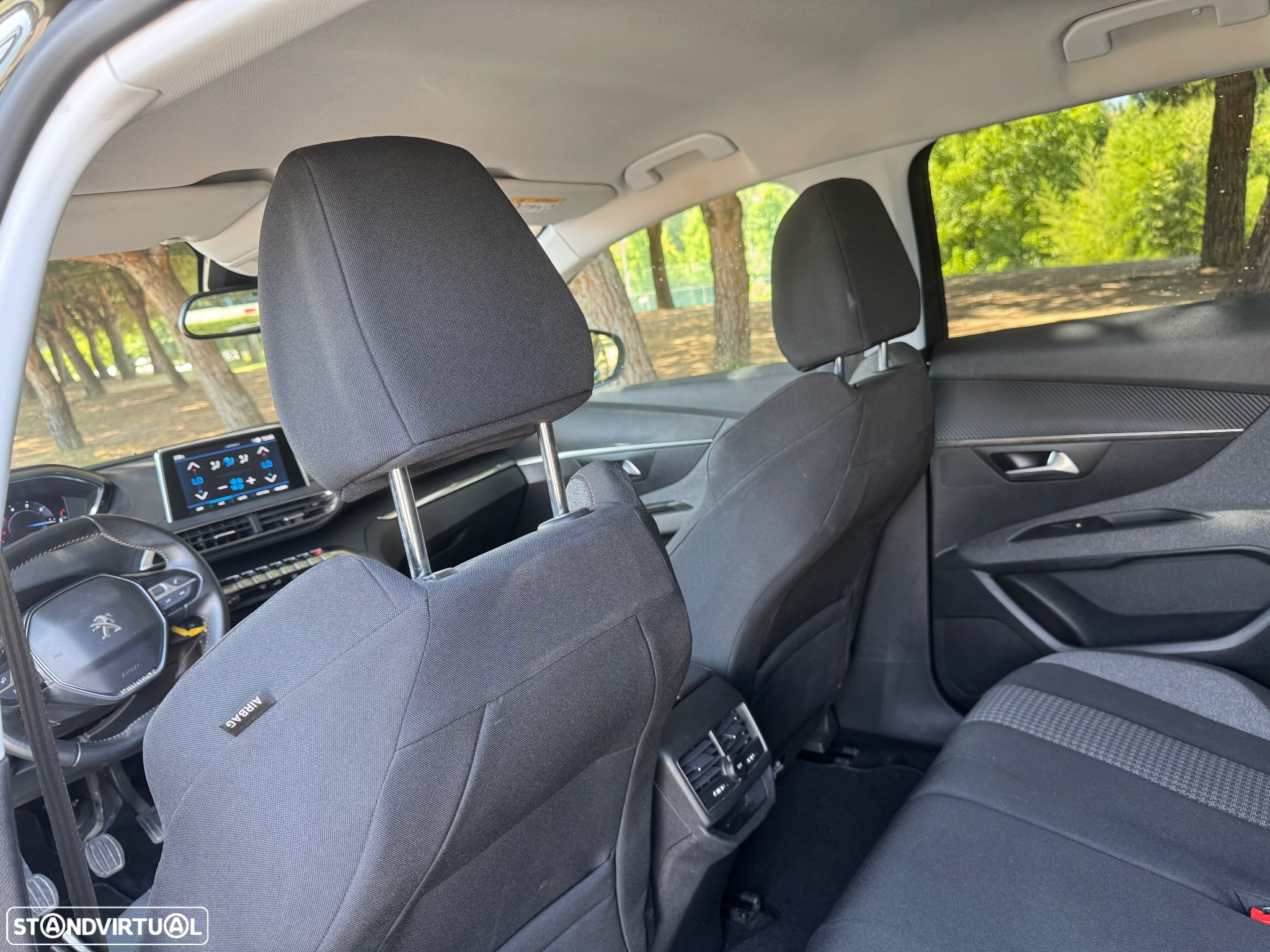 Peugeot 3008 1.5 BlueHDi Allure - 9