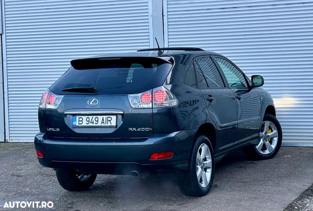 Lexus Seria RX - 15