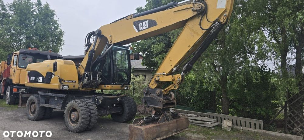 Caterpillar 318D - 3