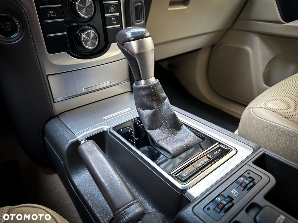 Toyota Land Cruiser LC 2.8 D-4D Invincible - 18