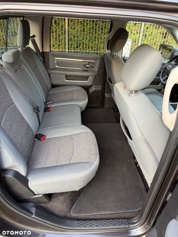 RAM 1500 Crew Cab Shortbed Bighorn - 18