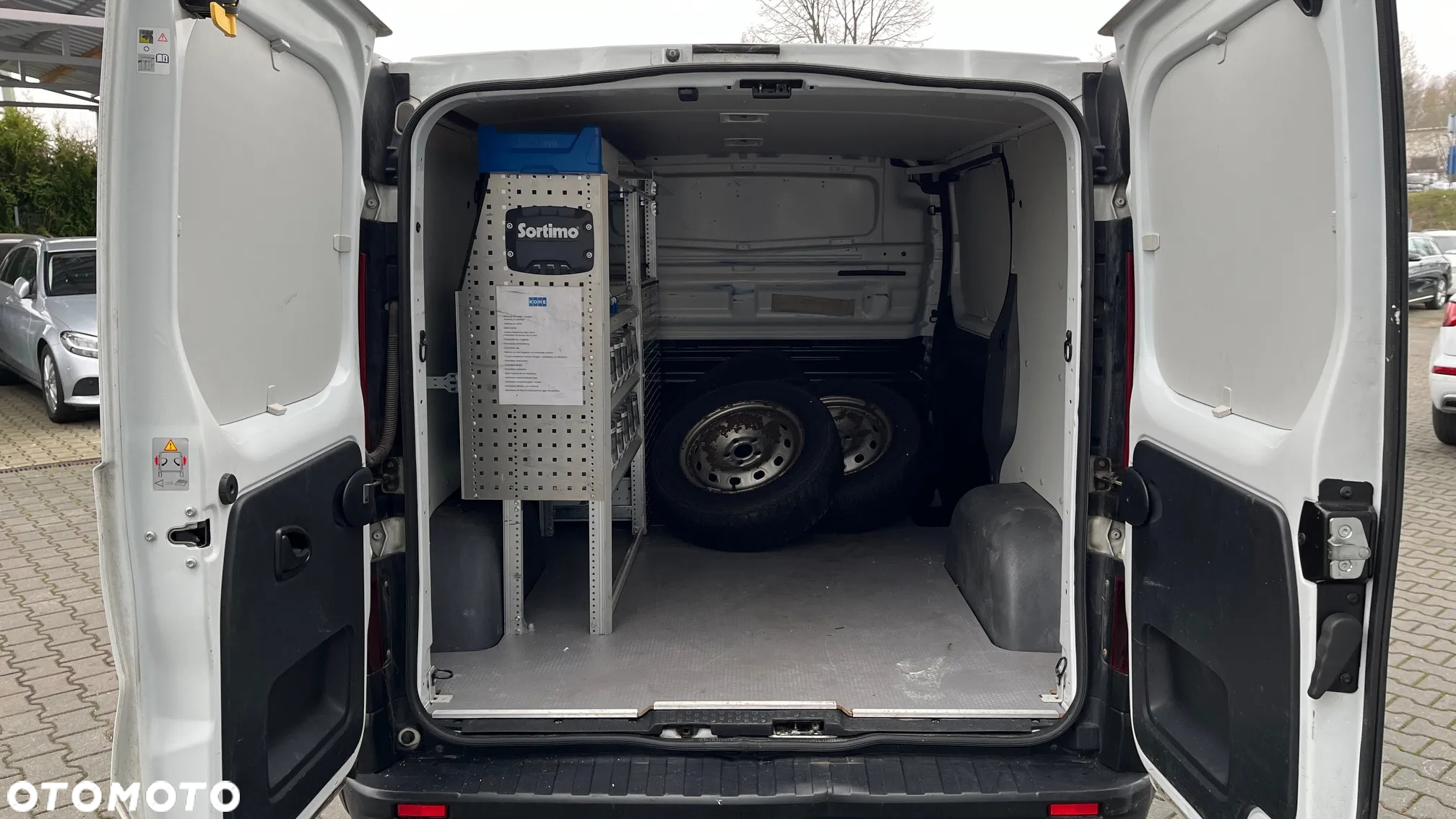 Renault Trafic Blaszak Zabudowa - 10