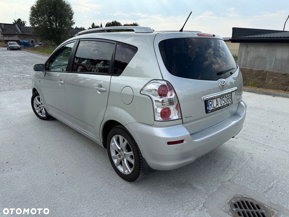 Toyota Corolla Verso 1.8 Gold + - 5