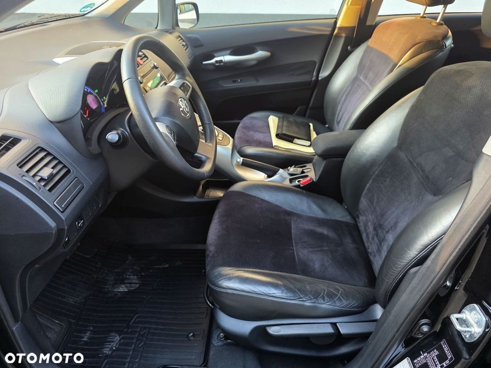 Toyota Auris - 9