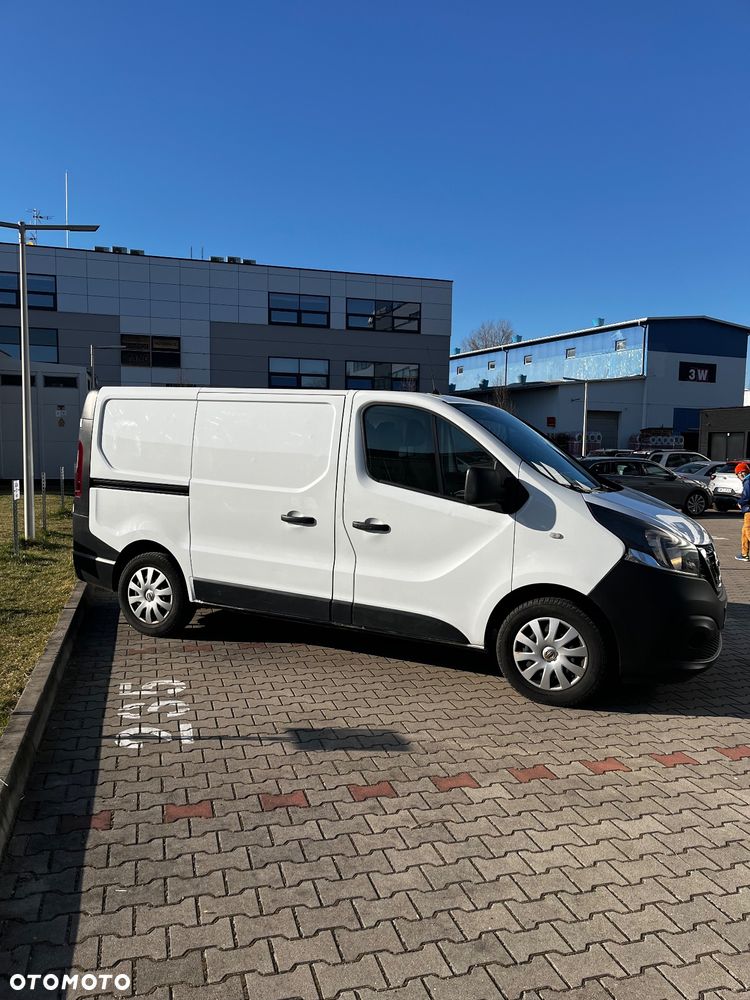 Nissan NV 300 Trafic Vivaro - 3