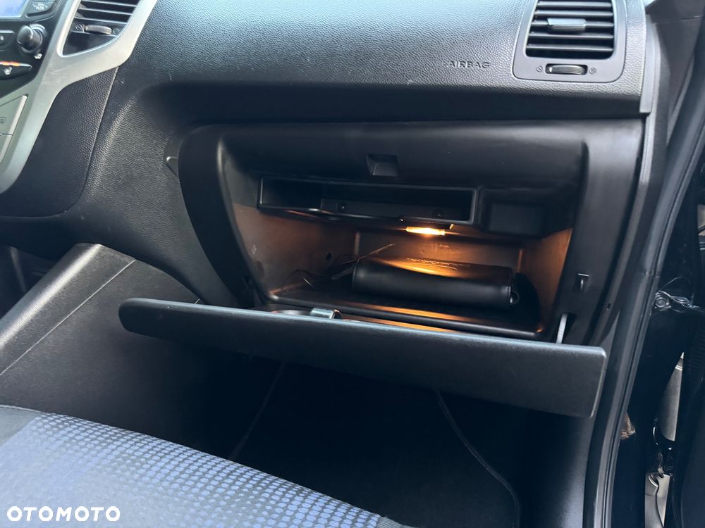 Hyundai ix20 1.6 CRDi Trend - 33