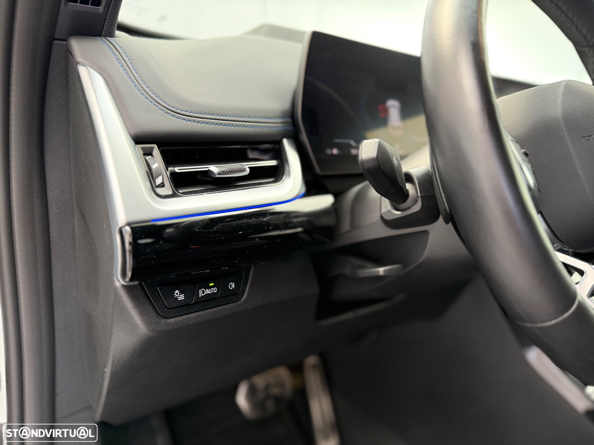 BMW iX1 xDrive30 Pack Desportivo M Pro - 25