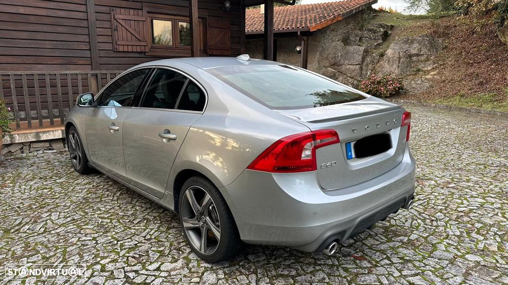 Volvo S60 2.0 D4 R-Design Momentum Geartronic - 5