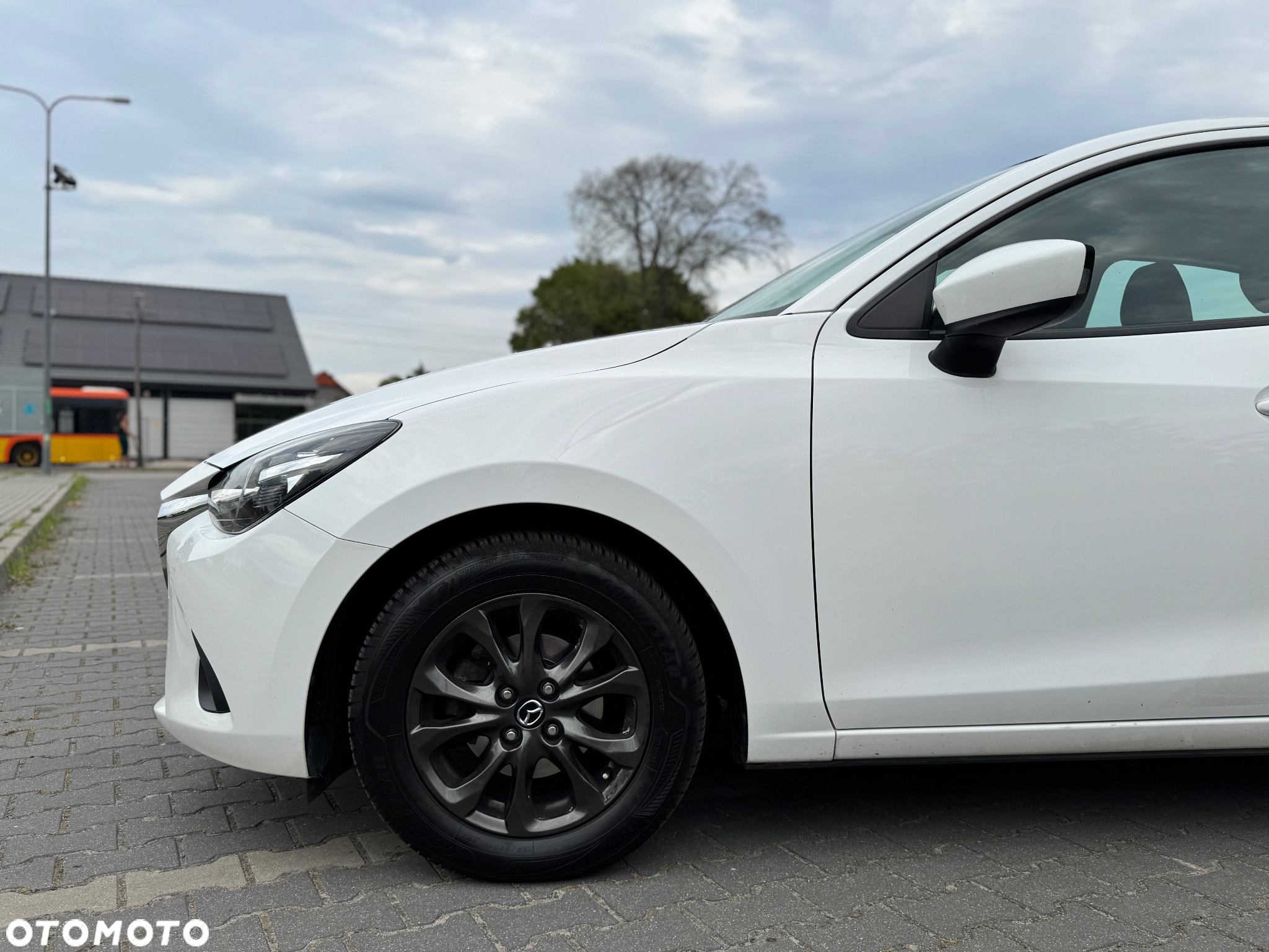 Mazda 2 - 6