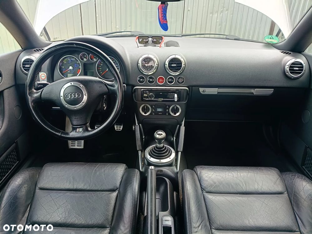 Audi TT Coupé 1.8T - 10