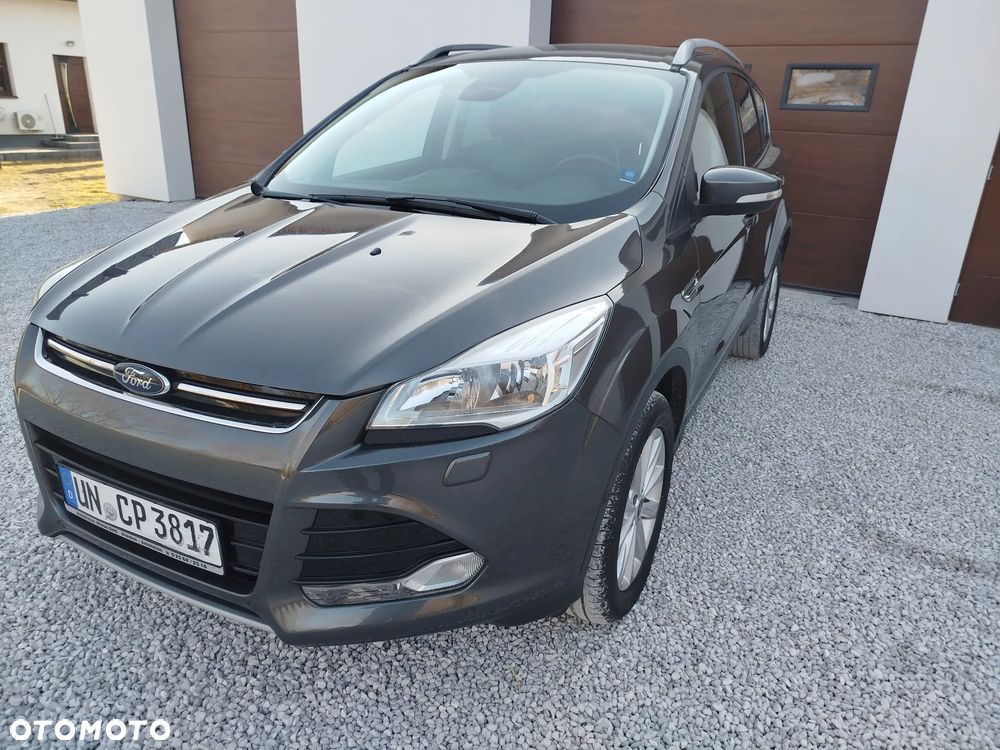 Ford Kuga 2.0 TDCi 2x4 Titanium - 10