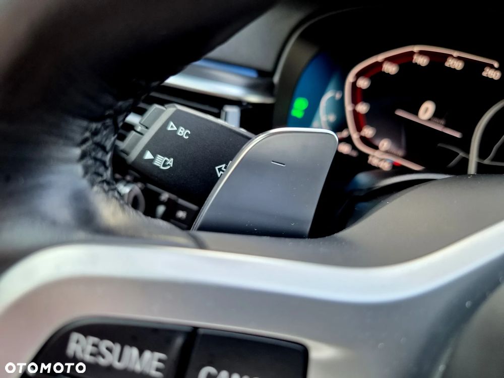 BMW Seria 5 530e M Sport sport - 25