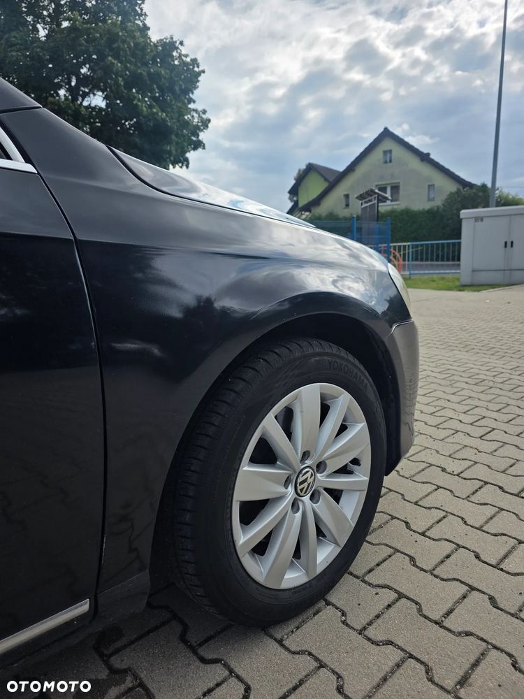 Volkswagen Passat 1.6 TDI Comfortline - 3