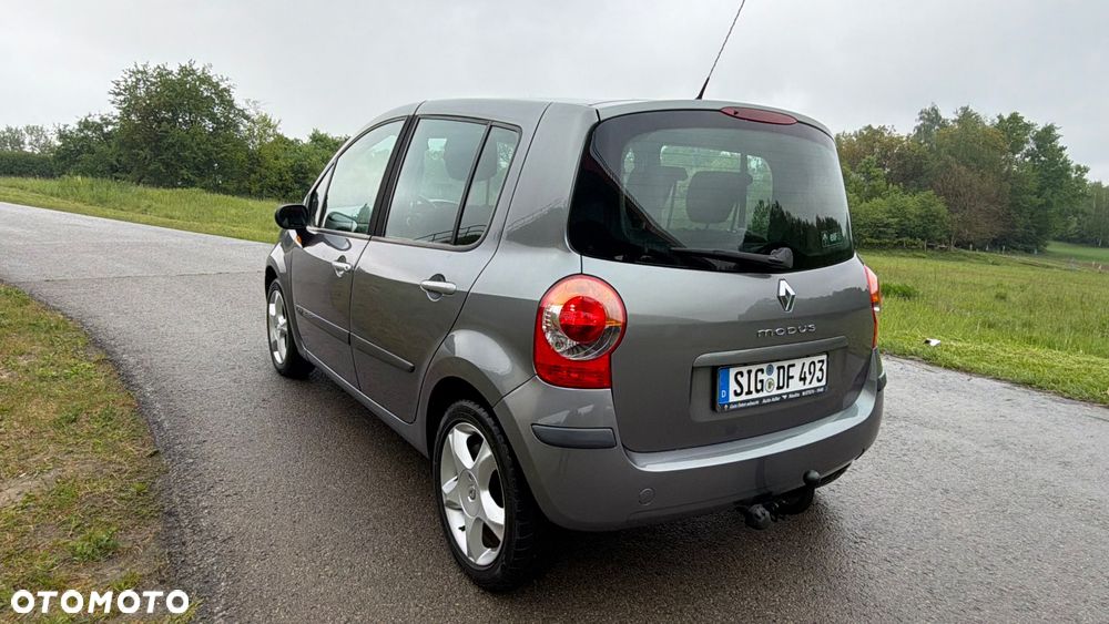 Renault Modus 1.6 16V Cite - 11