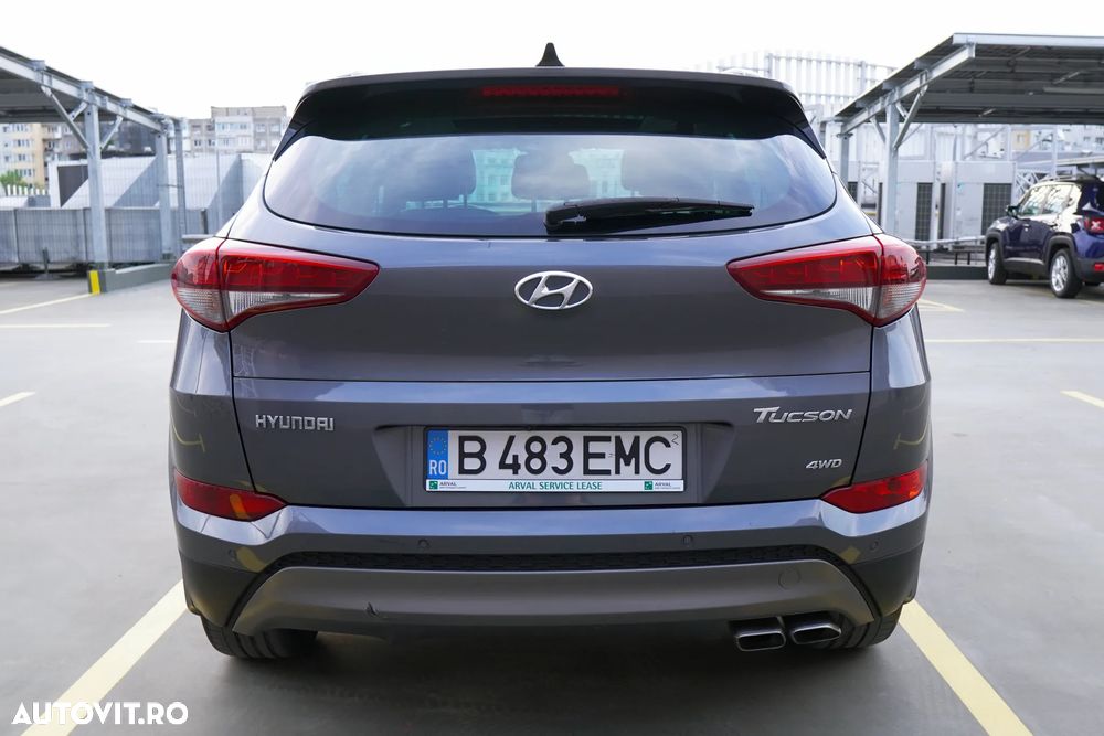 Hyundai Tucson 2.0 CRDI 4WD 6AT Luxury Pack+ - 3