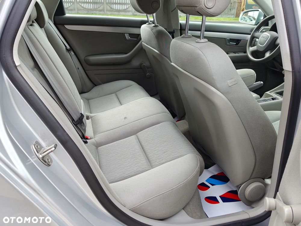 Audi A4 Avant 2.0 TDI DPF - 8