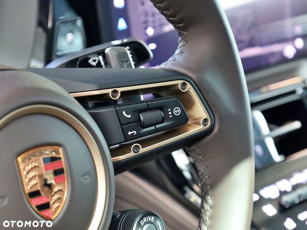 Porsche Panamera - 28