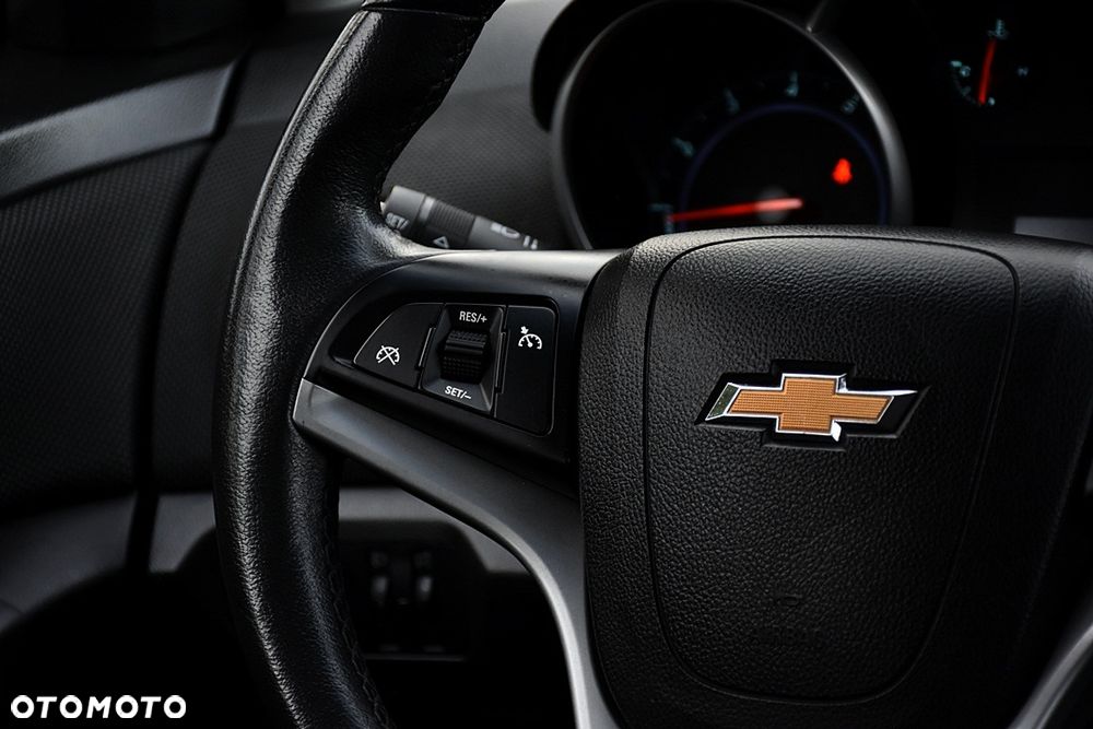 Chevrolet Cruze 1.6 LT+ - 22