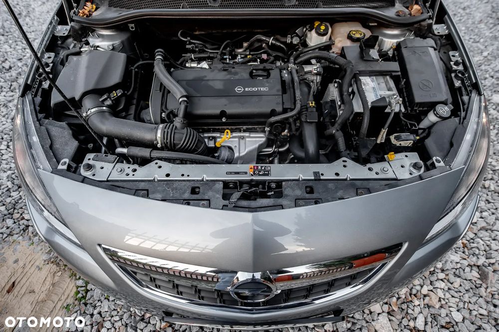 Opel Astra 1.6 Turbo Automatik Color Edition - 15