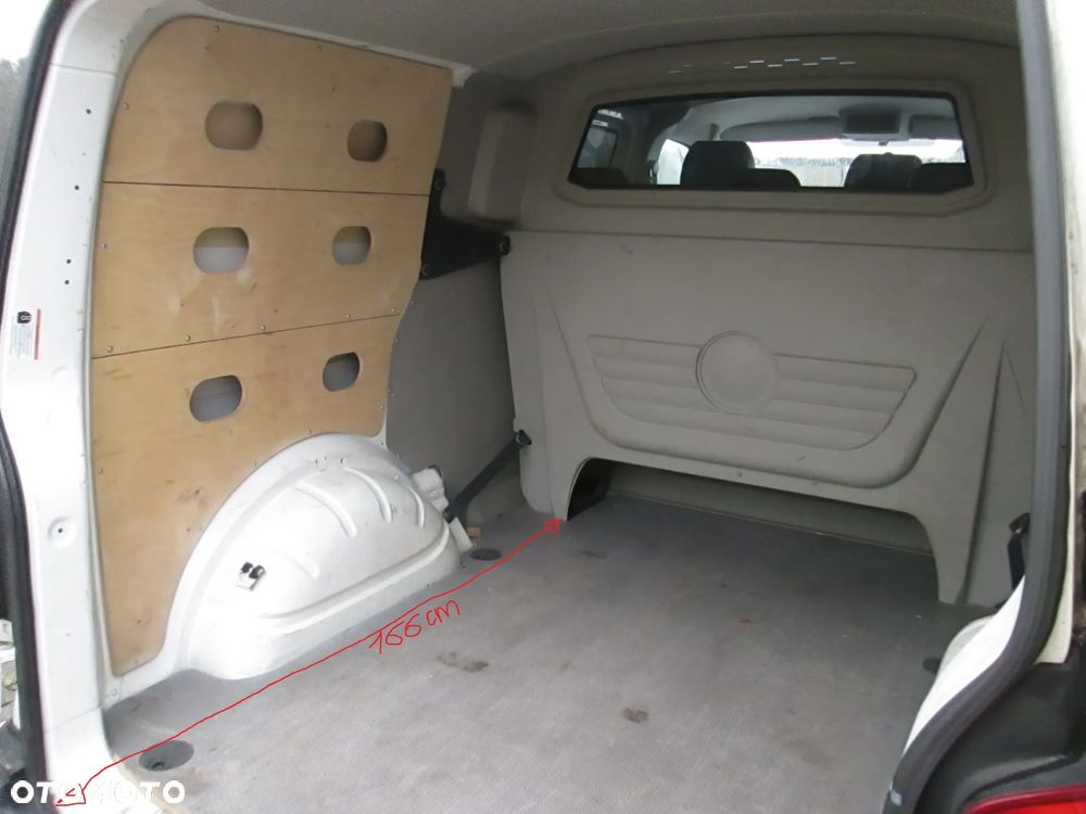 Volkswagen Transporter Brygadówka 6 osobowy - 33