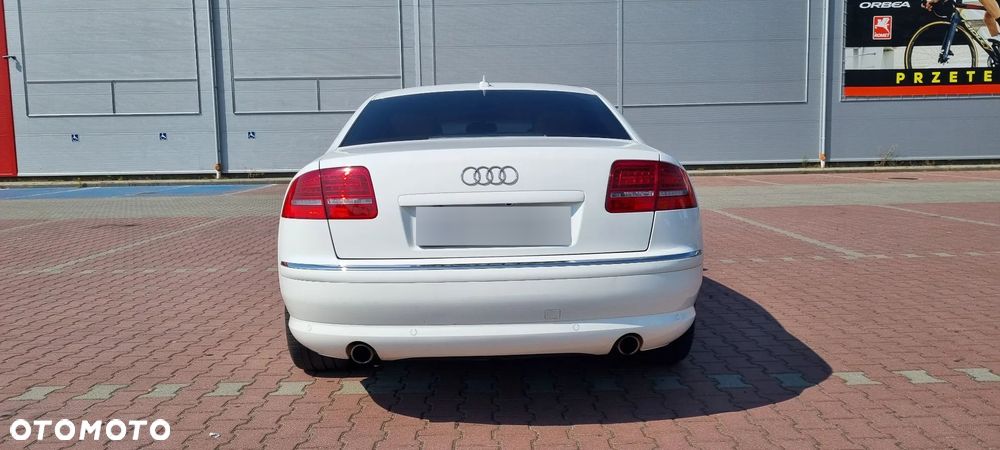 Audi A8 4.2 FSI Quattro - 6