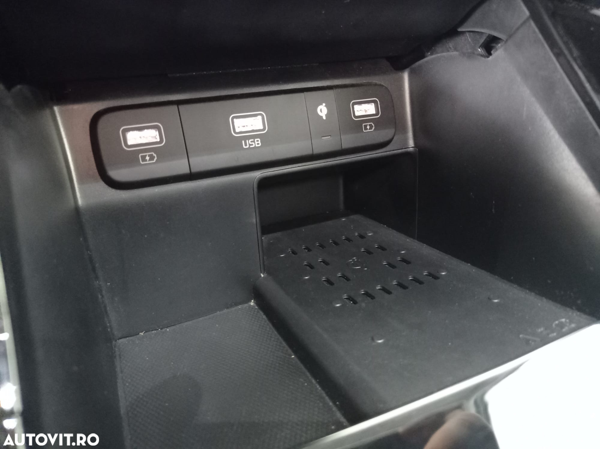 Kia Sorento 1.6 T-GDI PHEV 6AT 4x4 7P Premium - 15