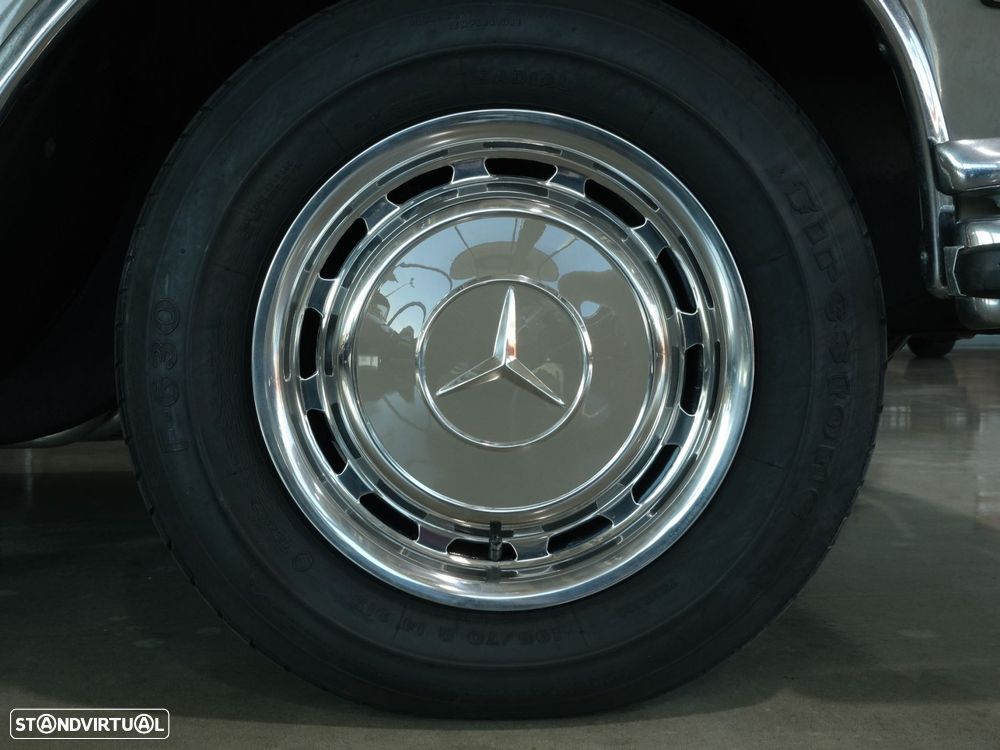Mercedes-Benz W111/W112 (1961-1968) 280 SE - 12