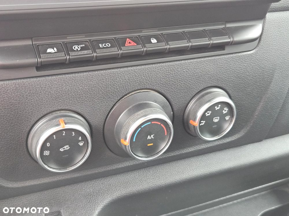 Renault MASTER Skrzyniowy 98tyś km SalonPL FV23% - 33