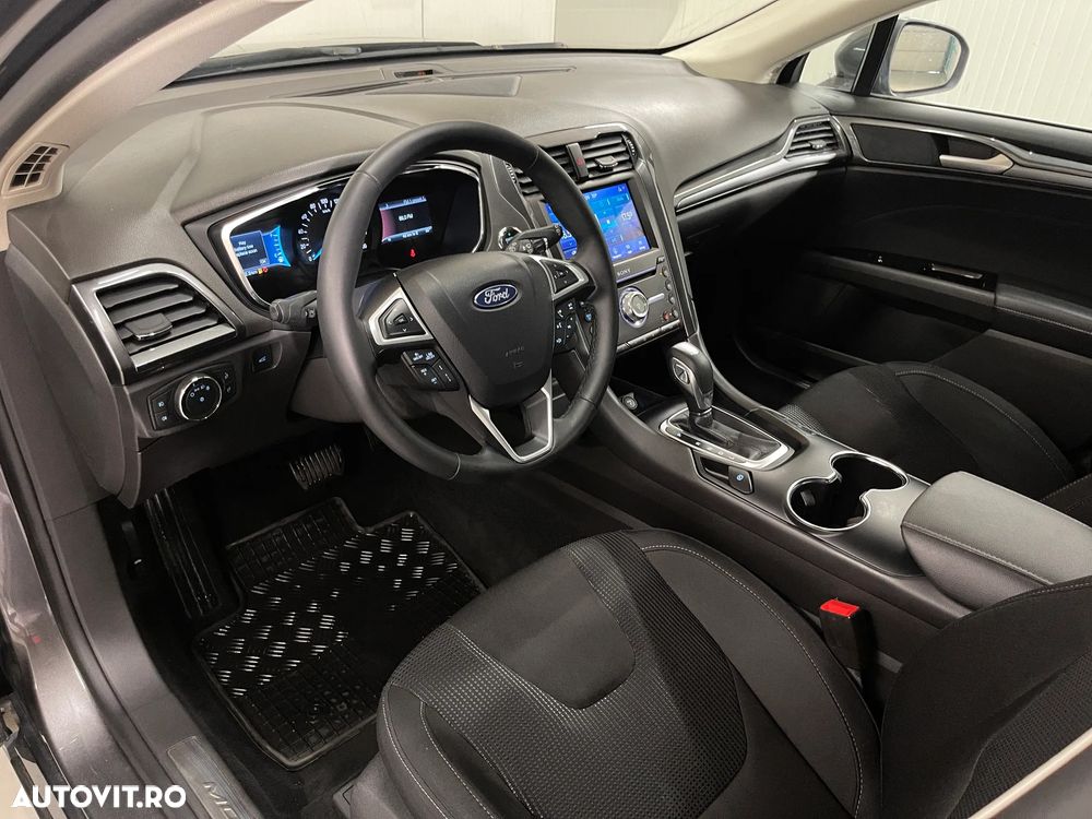 Ford Mondeo 2.0 HEV Titanium - 6