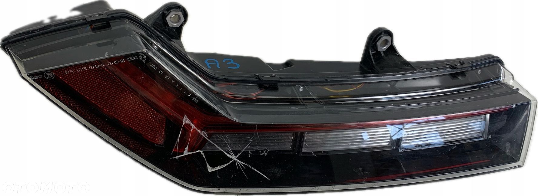 A3 LAMBORGHINI HURACAN LAMPA PRAWA TYLNA TYŁ EU 4T0945096 - 1