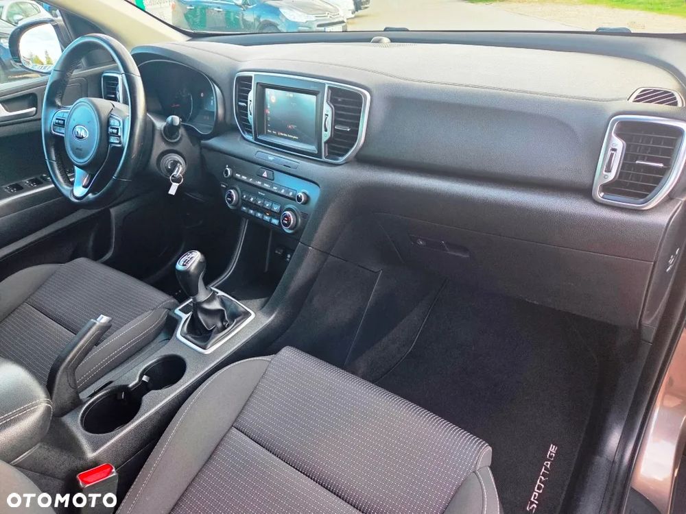 Kia Sportage 1.6 GDI Business Line L 2WD - 32
