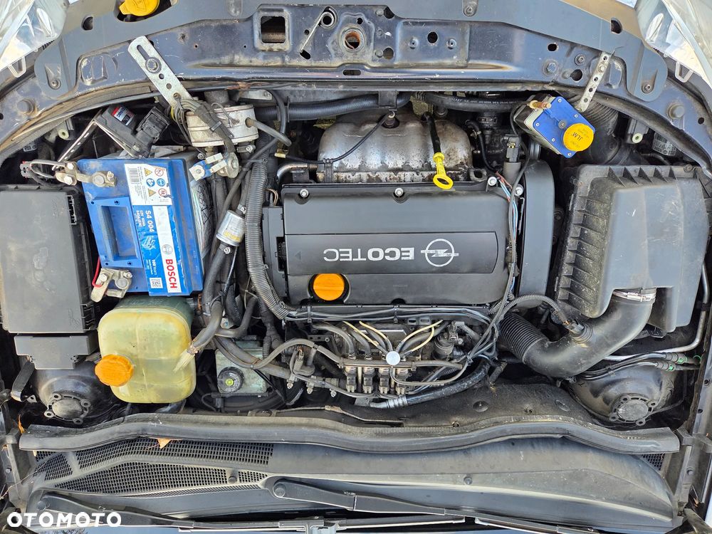 Opel Astra 1.6 Cosmo - 17