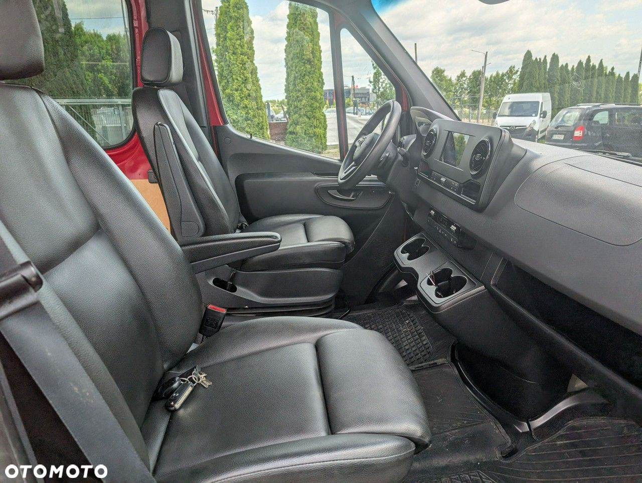 Mercedes-Benz Sprinter - 10