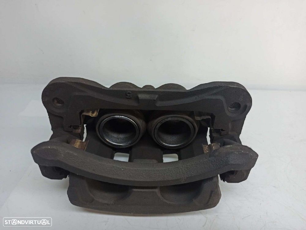 PINÇA DE TRAVÃO FRENTE DIREITA NISSAN PATROL GR (Y61) BáSICO - 8