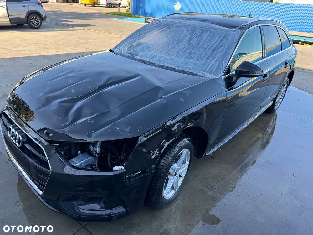 Audi A4 - 1