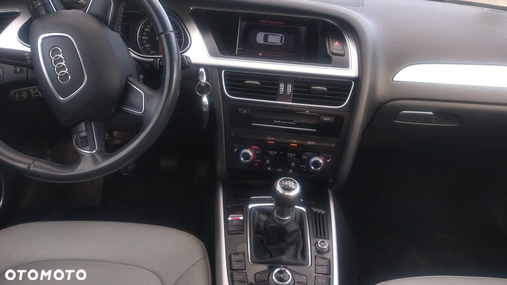 Audi A4 Avant 2.0 TDI DPF clean diesel Ambiente - 17