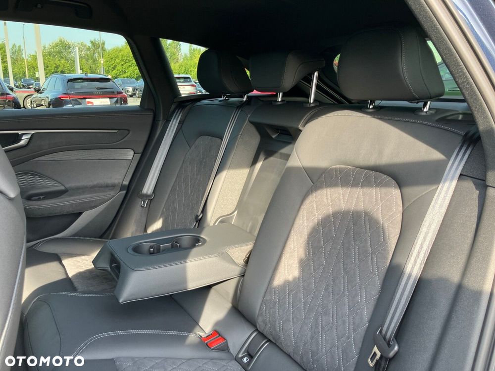 Audi A6 Avant - 22